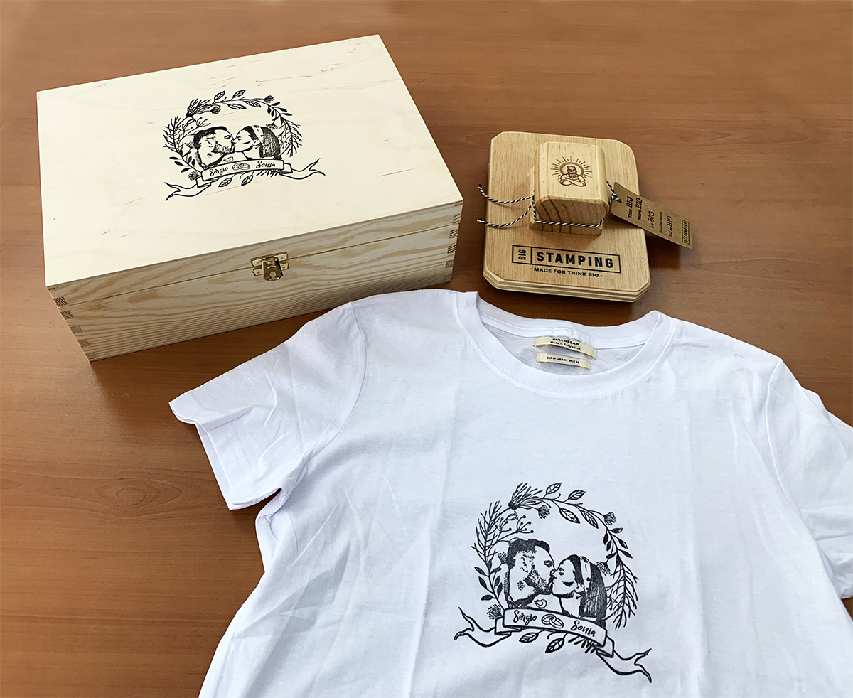 Con #BigStamping, tu diseño en un sello espectacular con el que puedes estampar en multitud de superficies. ¡Difunde tu marca de la forma más sencilla!