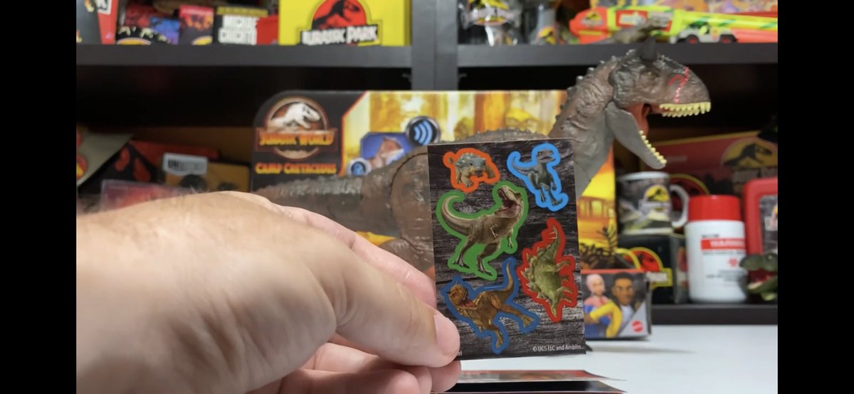 A recent review from the always great and informative  @collectjurassic shows BUMPY and his human friends.Very nice to see that the dinosaurs are realistic in this program.Also a Bumpy sticker. Gosh he’s cute.