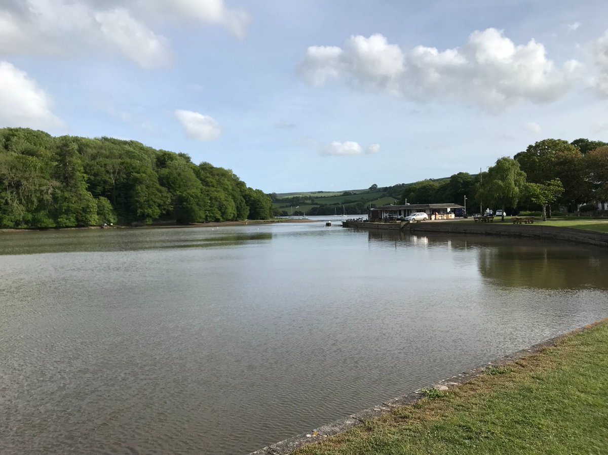 EasiBridge's tweet photo. Lockdown escape to favourite part of Devon
@GreatDevonDays
#RiverDart #StokeGabriel #devon #devonviews #southdevon #lovewhereyoulive #hightide #beautifuldevon #devonscenery #evening #sunset #summertime #dreamhome #riverside #totnes #estuaryhome #paddle #heaven #DevonDay https://t.co/nGEz5DmvLs