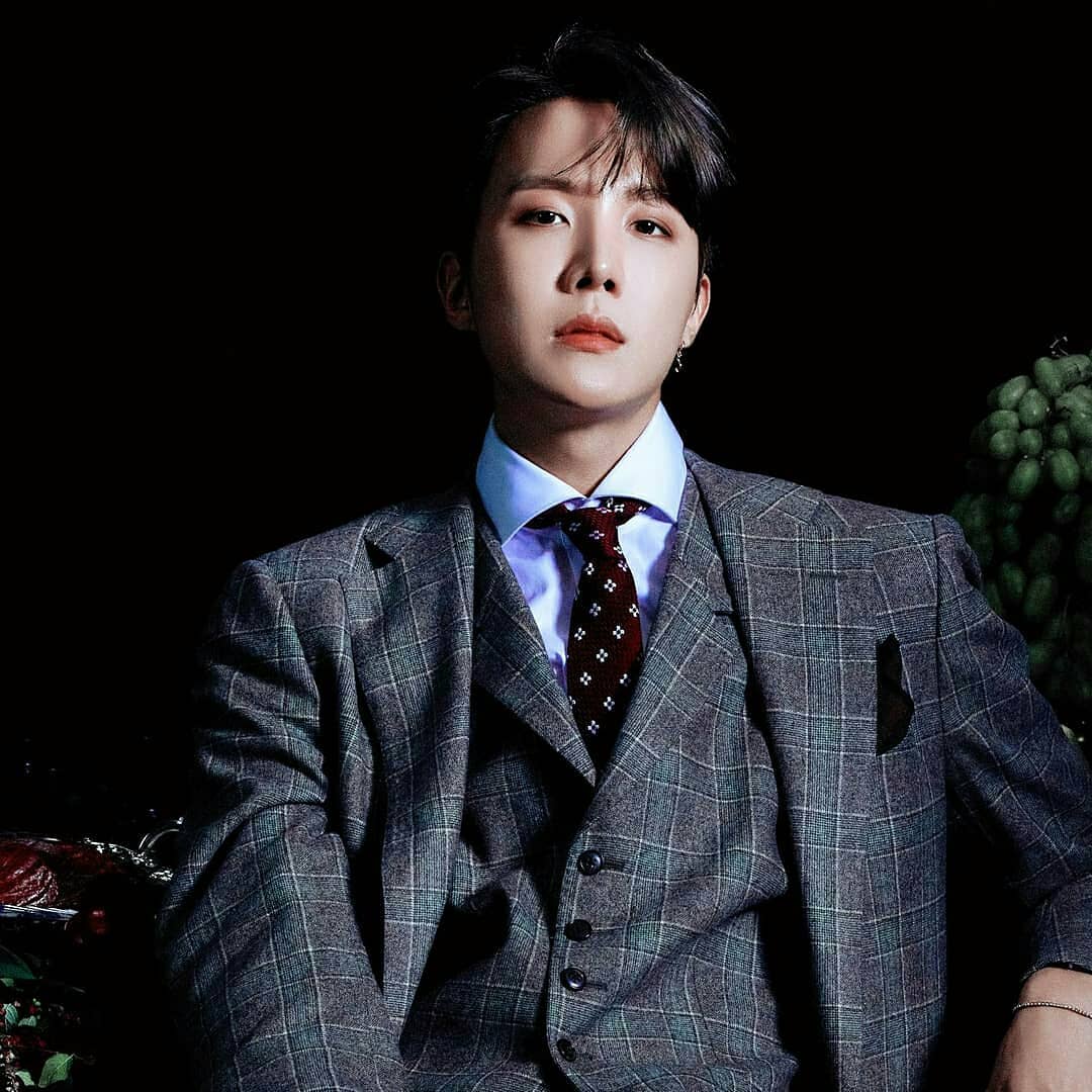 pjkth95_'s tweet photo. J-Hope 💜💜
#JungHoSeok
#MachineDance
#Day4
#BTSFesta2020
#7thAnniversary
#IndonesiaARMY 🇲🇨🇲🇨
#wepurplebangtan 💜💜 https://t.co/mCTPe3n3oK
