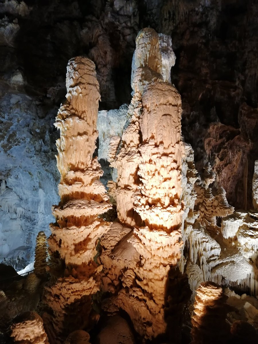 Una partenza decisa d'improvviso verso una regione che ha tanto da mostrare. Ecco le bellezze e la bontà delle Marche. Oggi #crescia e visita alle #grottediFrasassi.