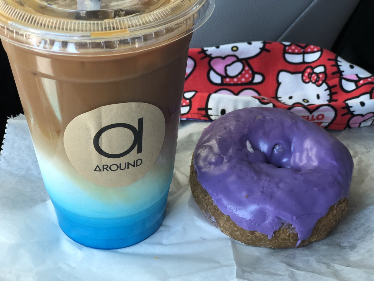 amccarthy1020's tweet photo. Enjoying the gorgeous weather and having a colorful Monday! #BlueLatte #UbeDonut #SmallBusinessesRock #SummerVibes @AroundCafeAH https://t.co/gtgfillycy