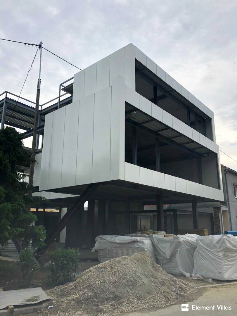 ElementVillas's tweet photo. The endurance of our modular buildings is of great importance to us, and thus we've partnered with @TrimoGroup!
Trimo facades are a top-quality certified product, and they look more attractive than the classic ones.
#ElementVillas #TrimoGroup #ModularConstruction #FacadeSolutions https://t.co/dxpY0TLPtb