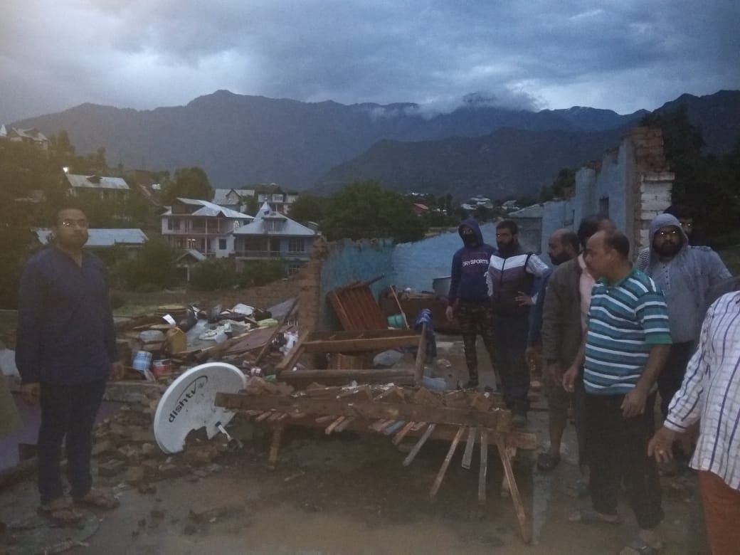 Kulveer_Bharat's tweet photo. Today few houses get damaged due to rain and storm at Kishtwar.
#kishtwar #pochhal
@RZarkhez @SSPKishtwar @kishtwari099 @ranvirsingh6857 @maneshwar00 @Sunil_SharmaBJP @PardeepParihar @danishwazir_ @angad_shan @JammuKashmirNow @JammuSave @BJP4JnK https://t.co/LERRoMH6Oc