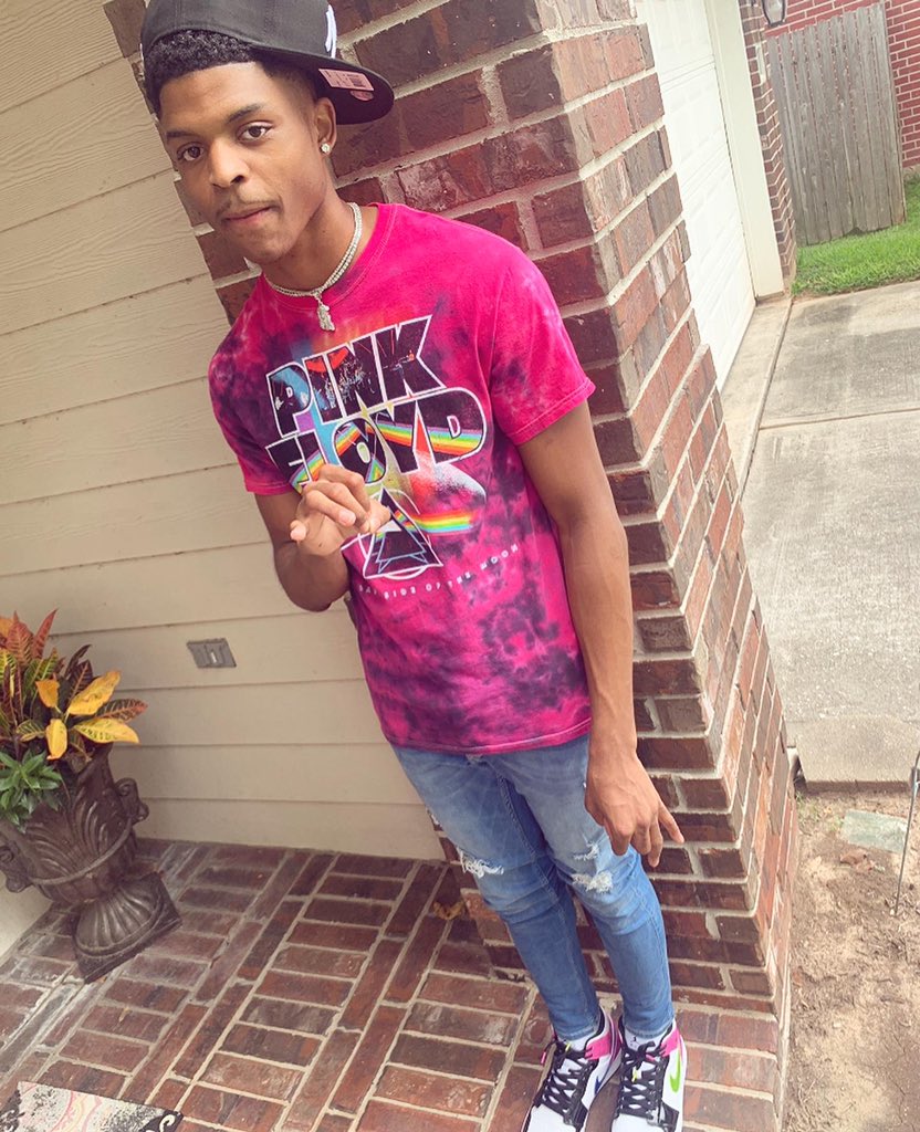 30wayjay's tweet photo. she thought i was gone let up on haaa, nah lil baby yk I’m lit 💕...... #BeenLit https://t.co/ooWop02iYf
