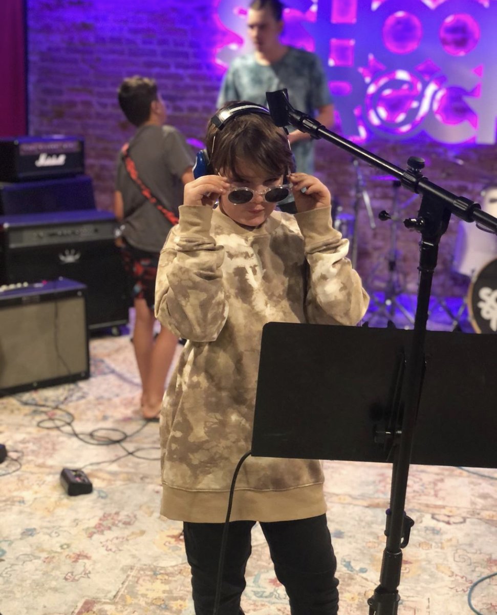 SORPasadena's tweet photo. Mondays.... right?
#wemissyou #wemakemusicians #singer #justice #peace #schoolofrockpasadena #schoolofrockremote #schoolofrock #rock101 #performanceprogram #show #rehearsal https://t.co/9G0zOe4I7i