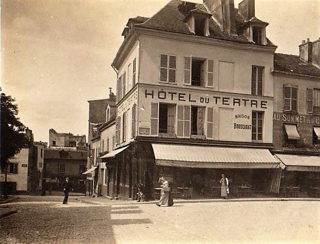 ParisAMDParis's tweet photo. Place du Tertre     Montmartre 
1910     Paris 
Pinterest https://t.co/M7Q5BArHvU