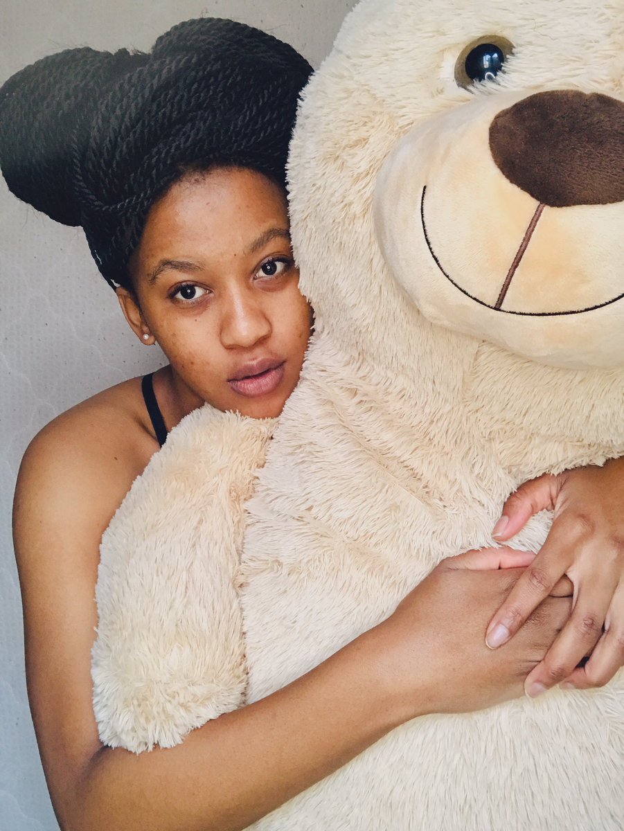Nomonde_sky's tweet photo. Que same drugs. https://t.co/0lIO9MU1t4
