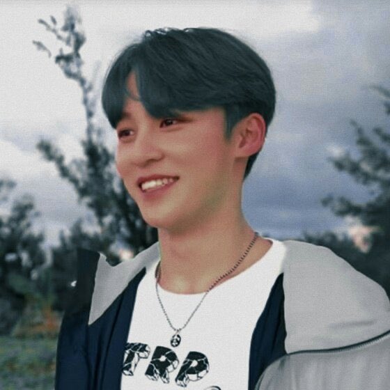 tbzpixie's tweet photo. hello friends I’ve been meaning to do for a long time but lately I just don’t feel comfortable with this account so..... I decided to move to @tbzpixie !! ✨✨ I love you all so much so if you still wanna be oomfs pls follow me there 🥺 https://t.co/QIZk7OZwdr