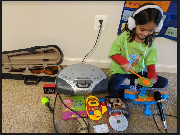 PHES_MusicRocks's tweet photo. This week student's are going on a Musical Scavenger Hunt to see what music items they can find around their house! Look at some of the items already found! #PHESpride #MusicMatters #MusicIsEverywhere #AACPSAwesome #MakingMusicRelevant https://t.co/HzkoXg6UKM
