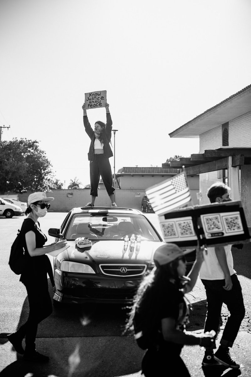 DanCabral's tweet photo. Scenes from the #BlackLivesMatter protest from Costa Mesa to Santa Ana 6/6 https://t.co/pa47WDjZJL