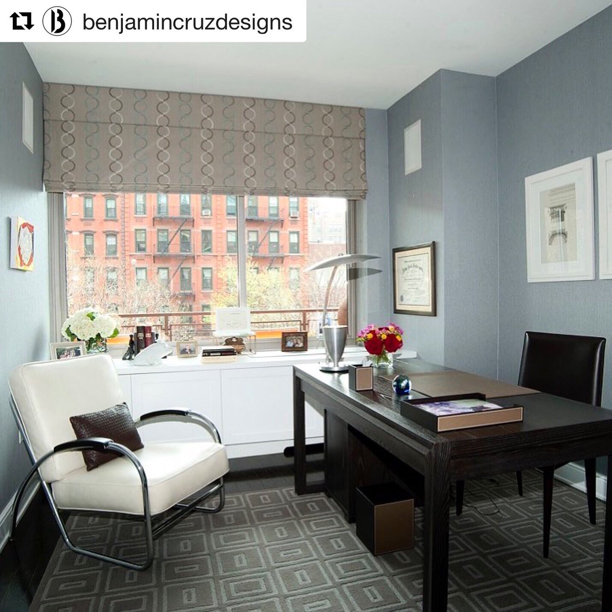 MPEcarpet's tweet photo. Subtle, yet sophisticated, this MPE custom rug fits right in to this home office designed by Benjamin Cruz Designs. 
#interiordesign #interiordecor #interiors https://t.co/HC2uVQCBdv