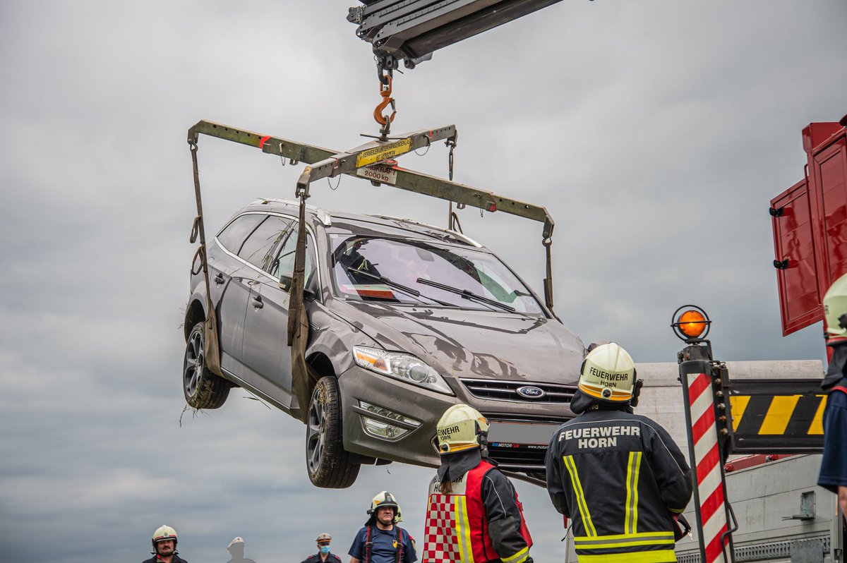 📟 T1-Fahrzeugbergung
📅 08.06.2020
⌚ 13:40Uhr
🌐 L8019-Mödring
🚒 FF Horn
🚒 FF Mödring
🚑 Rotes Kreuz Horn (NEF,RTW,KTW,BKTW)
🚓 Polizei

⚠️ Auto am Dach im Graben

#einsatz #presse #einsatzdoku #feuerwehr #122live