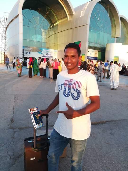 أول رحلة بعد #كورونا حسب #شهر ميلادك انا 5 
شهر 1 : كردفان الغره😃
شهر 2 : new York 🇺🇸
شهر 3 :,London 🇦🇺
شهر 4: دبي😍
شهر 5 : Paris 🇫🇷
شهر 6 : الصومال 😁😂
شهر 7 :  جزر المالديف😍
شهر 8 : مكة😍
شهر 9 : Roma 🇮🇹
شهر 10 : انت أقعد في البيت 😂
شهر 11 : سويسرا 🙄
شهر 12 : معسكر شاكوت