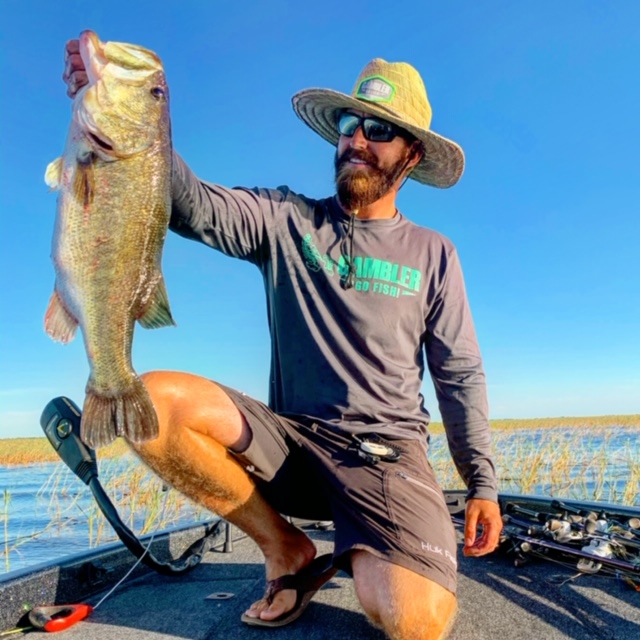 gamblerlures's tweet photo. Alex dropping the #Jigzilla on this #MondayMonster - new Gambler Straw Hat didn't hurt either!!!!
#realfishing #LakeOkeechobee #bassfishing #jigfishing https://t.co/n7CXPfoTJx
