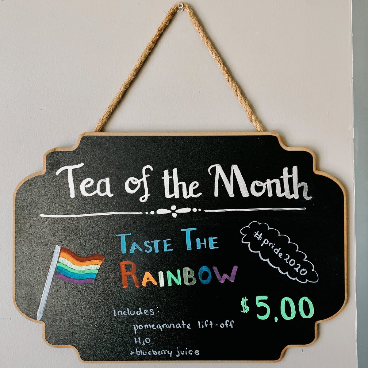 thrivevalpo's tweet photo. taste the rainbow when you try our june tea of the month ❤️🧡💛💚💙💜 https://t.co/LBdilqmUeX