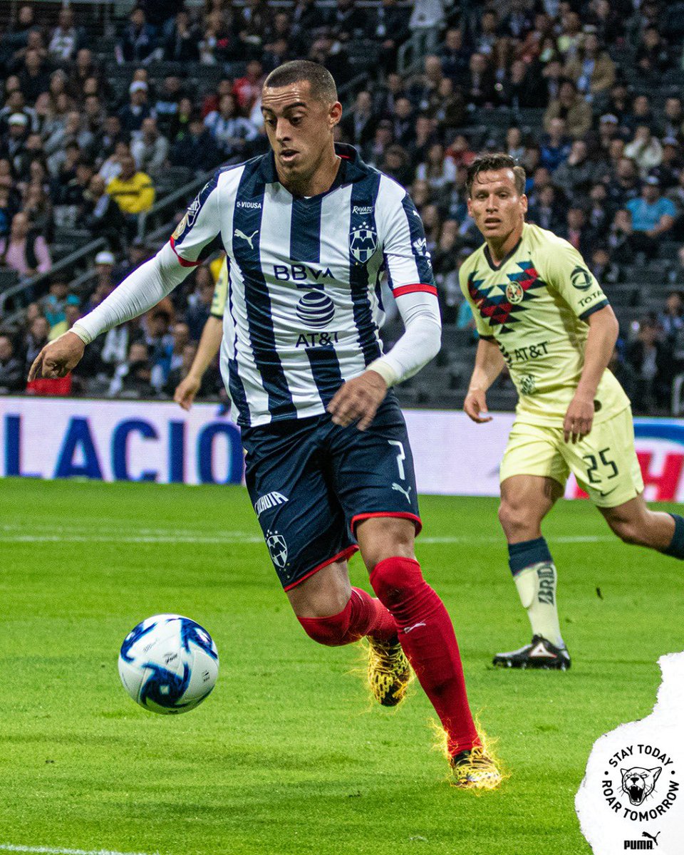 Rayados's tweet photo. ⚽️ | Como @rogelio7funes, brilla en cada jugada con #SparkPack ⚡️de @PUMAmexico 🤠
📍Disponibles en Puma Store
#StayTodayRoarTomorrow
#EnLaVidaYEnLaCasa 🏡💙⚪️ https://t.co/hbKA5WgihV