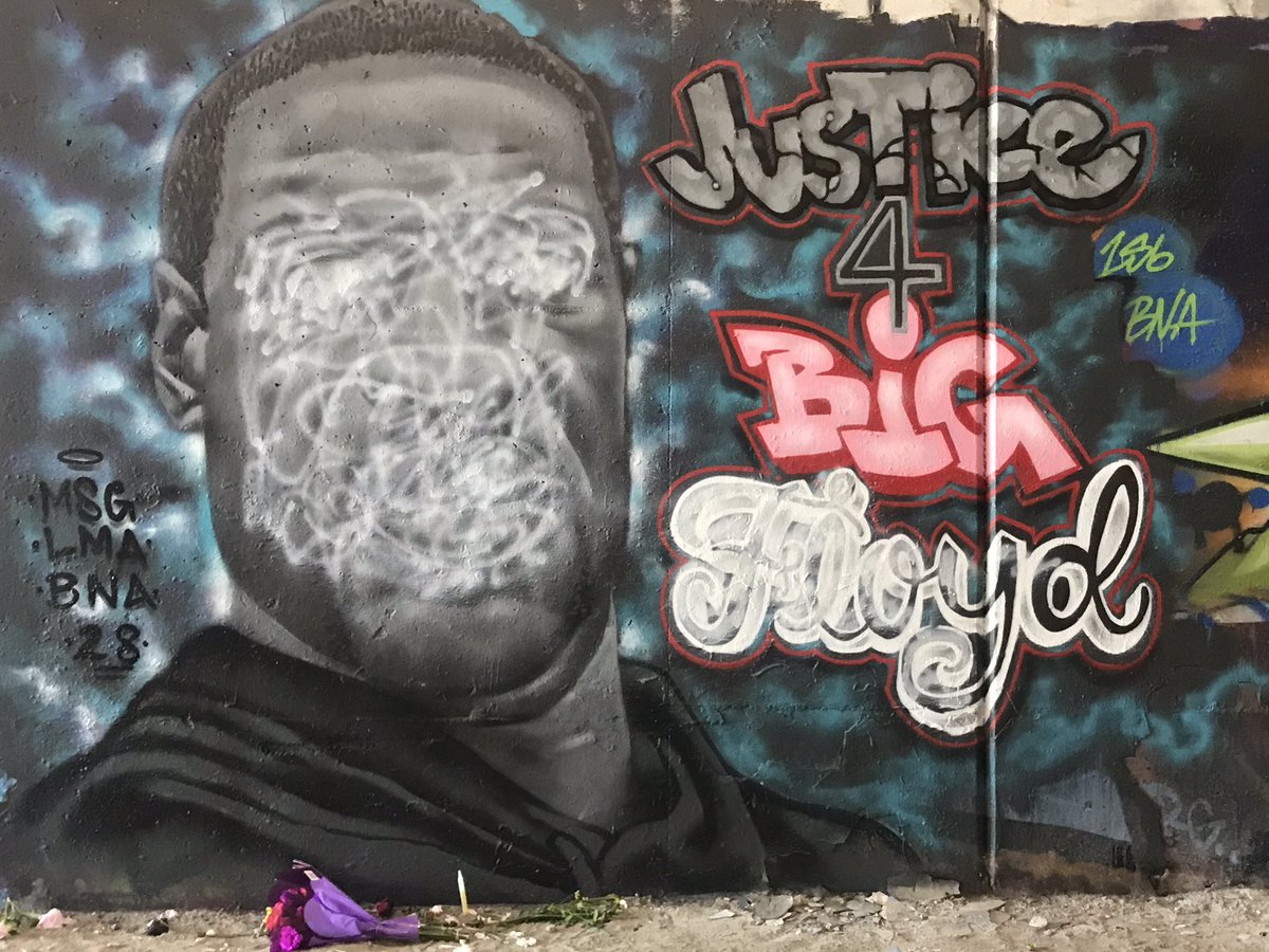joebrownphotos's tweet photo. The stunningly beautiful mural of Floyd has been destroyed. Regular walkers here tell me it was good over the weekend but when they came by today it was damaged. https://t.co/MTQ7U36Poo
