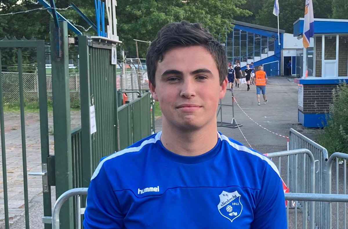 VVS Interview met Jackie Oomen: In de reeks korte interviews met voetballers en vrijwilligers een interview met Jackie Oomen die het stokje voor het volgende interview doorgeeft aan Jesse Koppelaar.. dlvr.it/RYDlGG