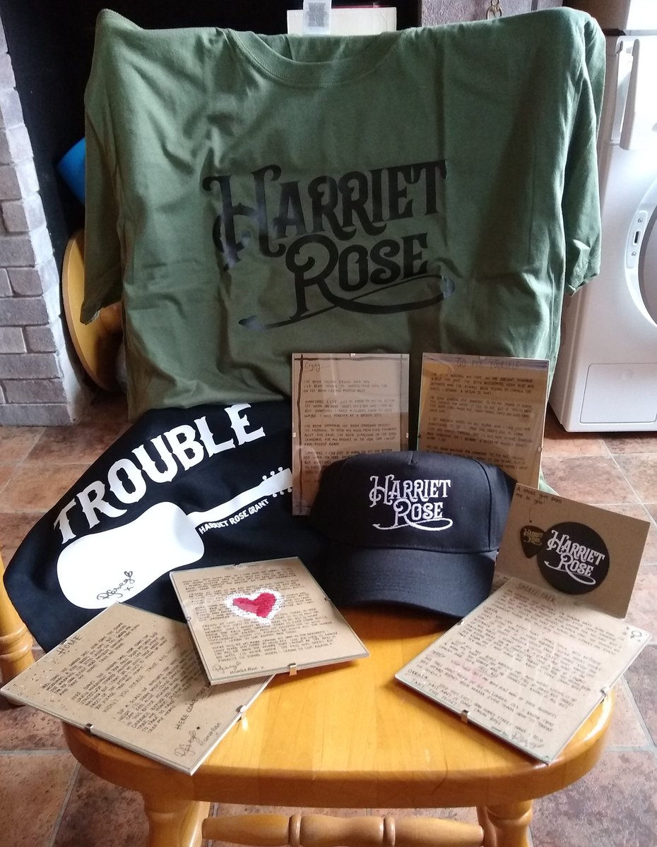 _malcolm_hall's tweet image. Happy bunny indeed!! Received another quality merch bundle from brilliant Country Americana Singer songwriter @HarrietRose_ 

#unsignedchat #countryhitsuk #countrymusicwomen #singersongwriter #americanamusic