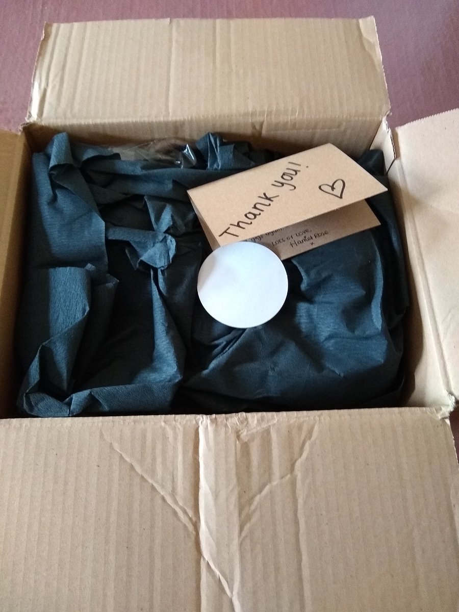 _malcolm_hall's tweet image. Happy bunny indeed!! Received another quality merch bundle from brilliant Country Americana Singer songwriter @HarrietRose_ 

#unsignedchat #countryhitsuk #countrymusicwomen #singersongwriter #americanamusic