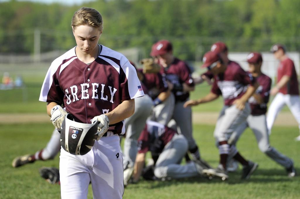 This Date in History
June 8, 2019
In a Class B South semifinal, <a href="/FalconMEBall/">Freeport Baseball</a> holds off <a href="/greely_baseball/">GHS Baseball Squad</a> 4-2. Anthony Panciocco hits a two-run single, Gabe Wagner earns the win and Blaine Cockburn the save.
Story: pressherald.com/2019/06/09/fre…
<a href="/FreeportFalcons/">Freeport Athletics</a>