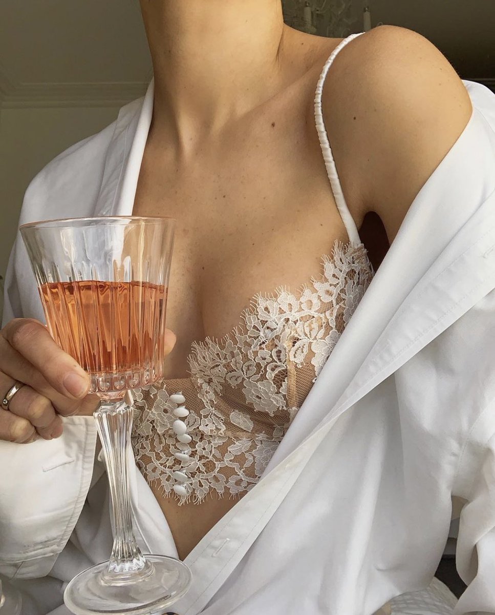 la femme dans l’art (@femmeduart) on Twitter photo 