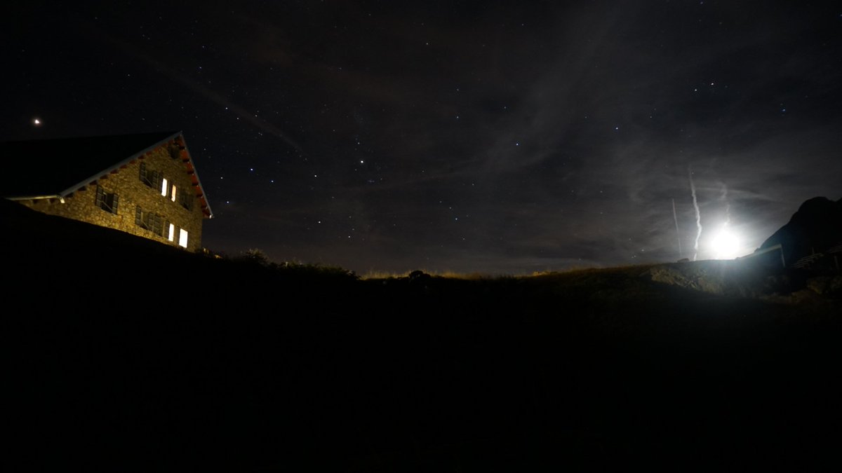 mikelnogui's tweet photo. #GanasDeRefugio Septiembre 2018. Las luces de #Bachimaña. https://t.co/Uivf4jaBNg