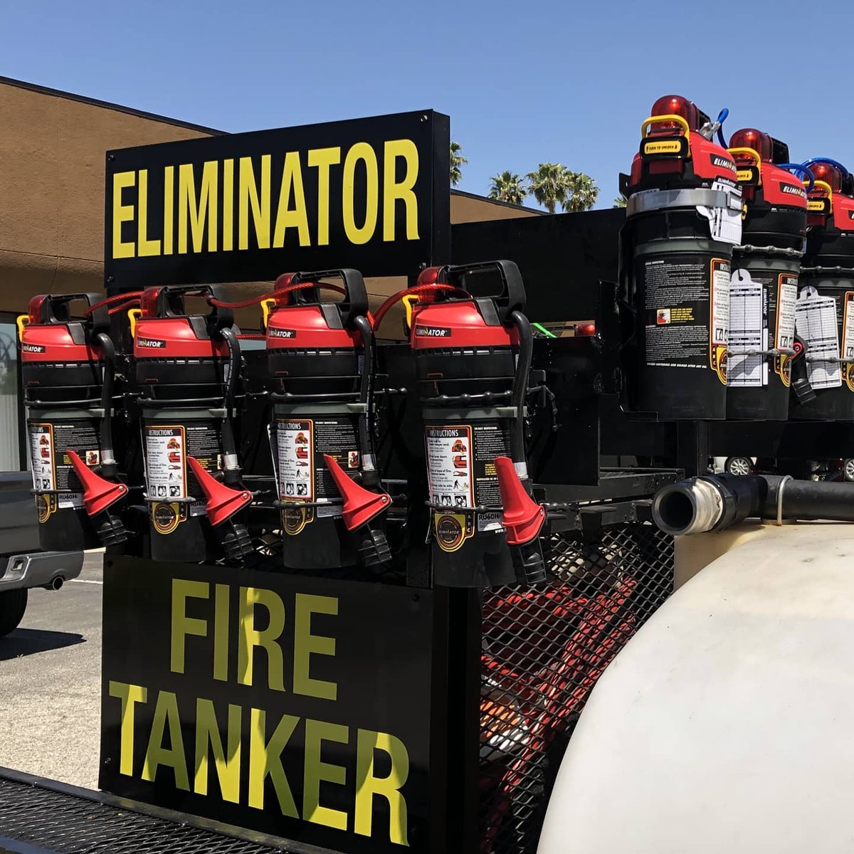 Rusoh_Inc's tweet photo. Check out this amazing Fire Tanker featuring our revolutionary Rusoh Eliminator fire extinguishers ready to be deployed at a moment's notice.
Created by #PowersPrecisionWelding, thanks Chris!
#Rusoh #Eliminator #FireSafety #FireExtinguisher #FireTanker https://t.co/y8PhnQMKGU