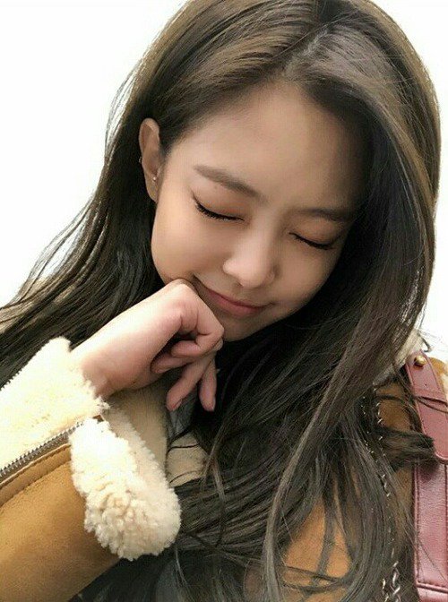 DVR3DEVILSTWT's tweet photo. ㅤㅤ · 💎›  𝐃𝐄𝐕𝐈𝐋 𝐃𝐈𝐀𝐌𝐎𝐍𝐃𝐒 ·  ⃕  𝕌𝕡𝕕𝕒𝕥𝕖 % 🎧 Morgᥲᥒ now plαчıng : #TUWAIFUS2ndBDAY + #HAPPYHAPPYside ♡

Morgan presente en el día de hoy, trayéndole un TEMAZO de las reinas de Tuwaifus. ¿Ya lo escucharon? Enamorada estoy de ésta canción. https://t.co/ta0H5LHYgA