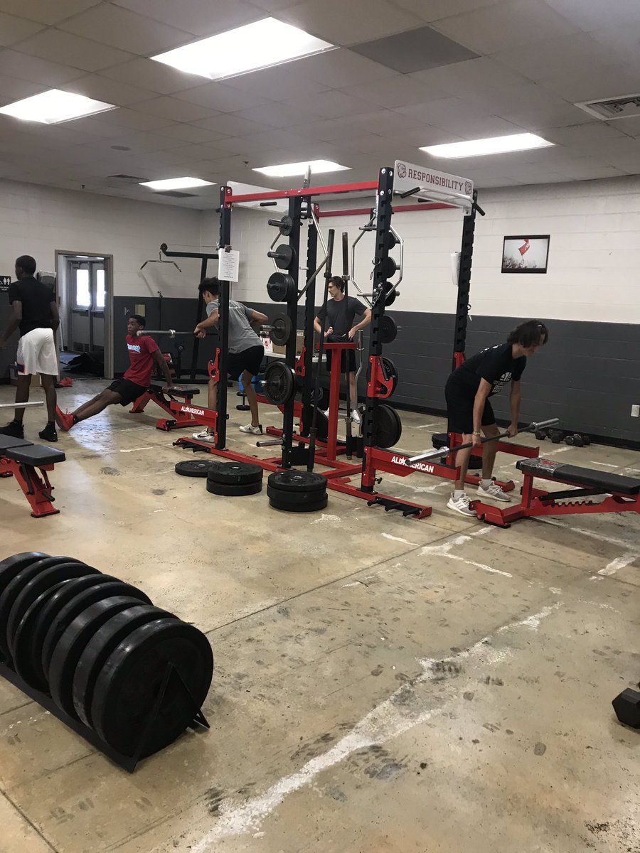 WinderBarrowMBB's tweet image. Mannnnnn....it was GREAT to be back with the guys today! Missed these dudes!