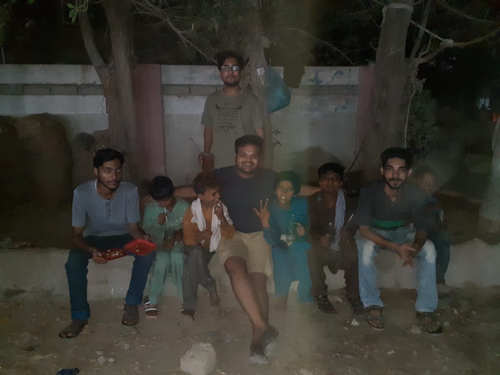khidmatebashar's tweet photo. Some great times with our new little friends 💞 #TeamKBWO #MeraSheharMereLog #DonateUs https://t.co/nKImW9PgtF