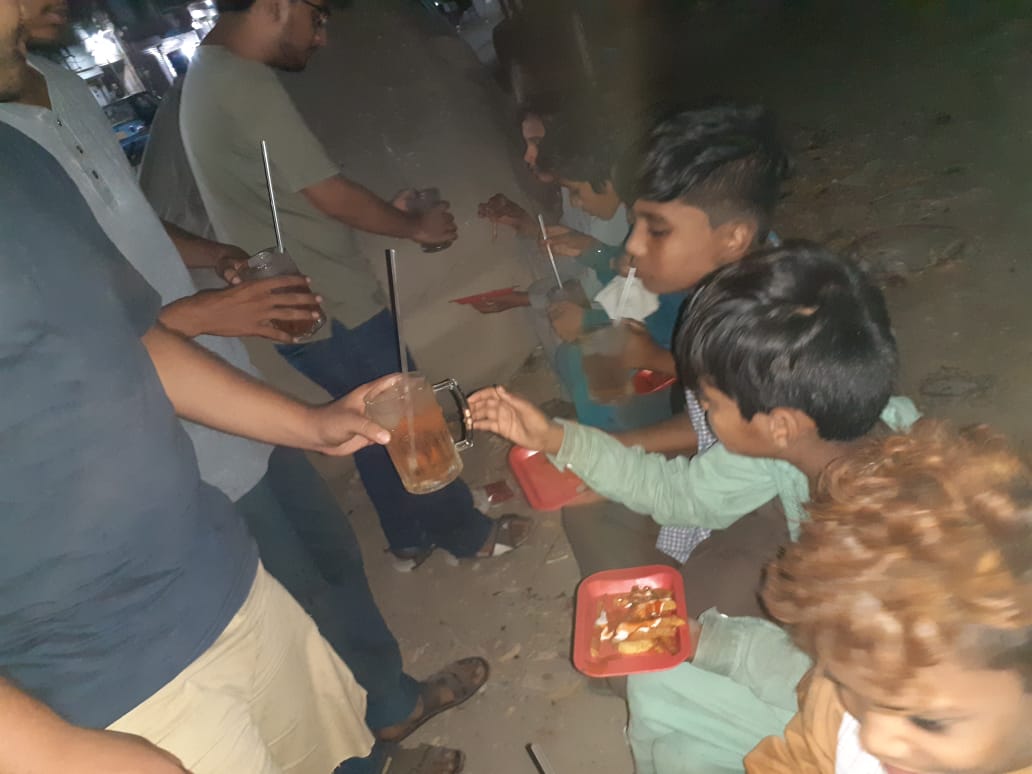 khidmatebashar's tweet photo. Some great times with our new little friends 💞 #TeamKBWO #MeraSheharMereLog #DonateUs https://t.co/nKImW9PgtF