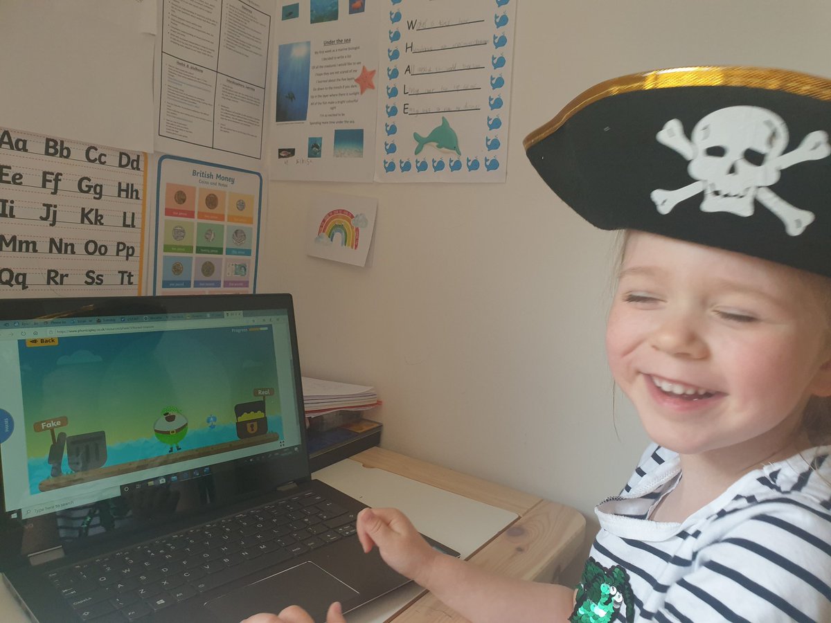 NastassjaMcG's tweet photo. Lots of fun today with the 'ear' sound. 👂
Whilst making dinner she asked me to come see her drawing. Love that she created her own phonics challenge 😂🥰
Also another day to pretend to be a pirate was in order 😂🏴☠️🦜 Why not?!
#PiratesLifeForMe #LearningWithSmiles https://t.co/8uoY2SExmn