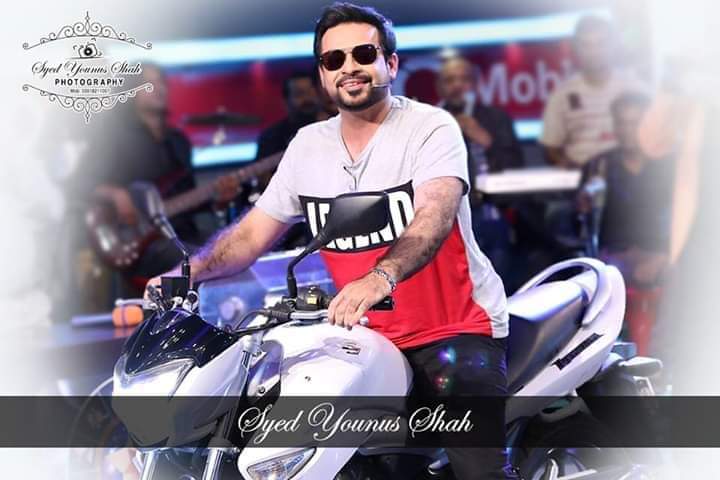 fasihkhan45's tweet photo. وقت آنے پہ جواب دونگا
۔۔۔ لہجے سب کے یاد ہیں مجھے!
#AamirLiaquat
#JeewayPakistan https://t.co/c37cUMnVG9