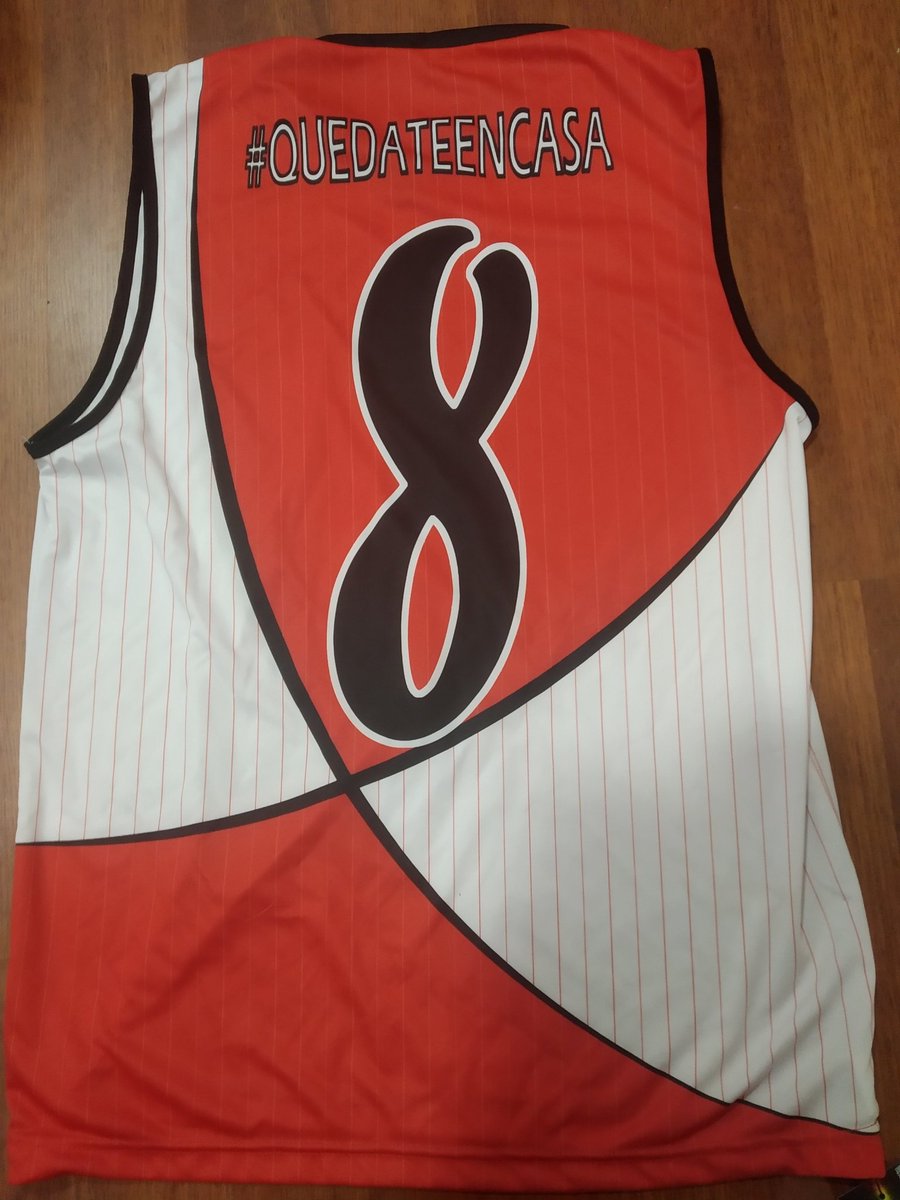 ClubRojiNegro's tweet photo. Sorteo camiseta oficial del Club. No lo dejes pasar, participa!! ❤️🖤 #QuedateEnCasa #KobeBryant https://t.co/SwiC0yUUvw