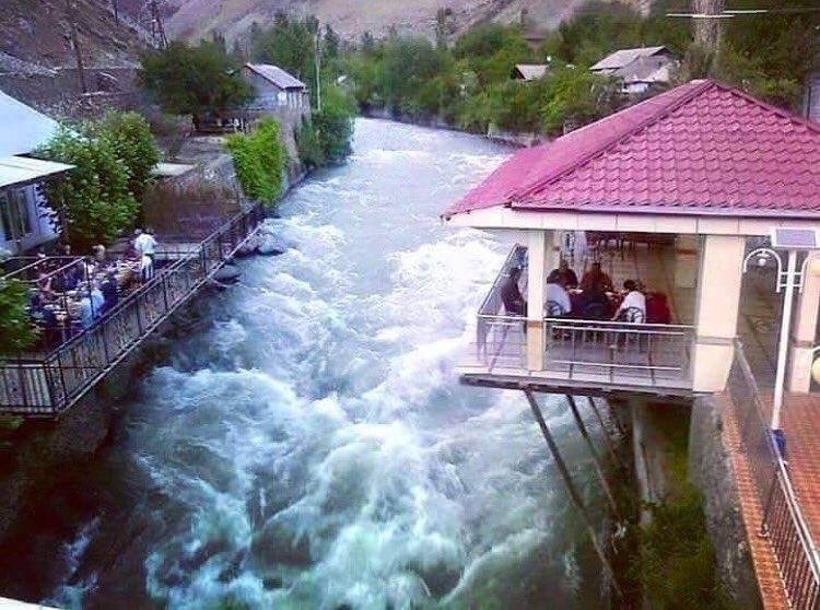Afghanistan_5's tweet photo. This fantastic spot of Panjshir province is so satisfying. Imagine having a plate of fresh fish with friends here. https://t.co/arFHIi8itg