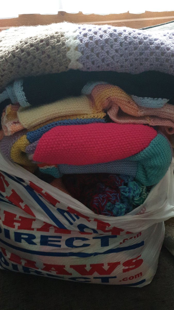 jojomeddy1's tweet image. Today I took delivery of some beautiful blankets kindly made by @Tesco Quedgeley Knit and Natter group for @gloshospitals #ward9b #frailtyunit #PalliativeCare. They will no doubt bring much comfort to our patients. @lealea4c @SueMcshane9 @JoShaw12239705 @dchlittle @tdeweymarn