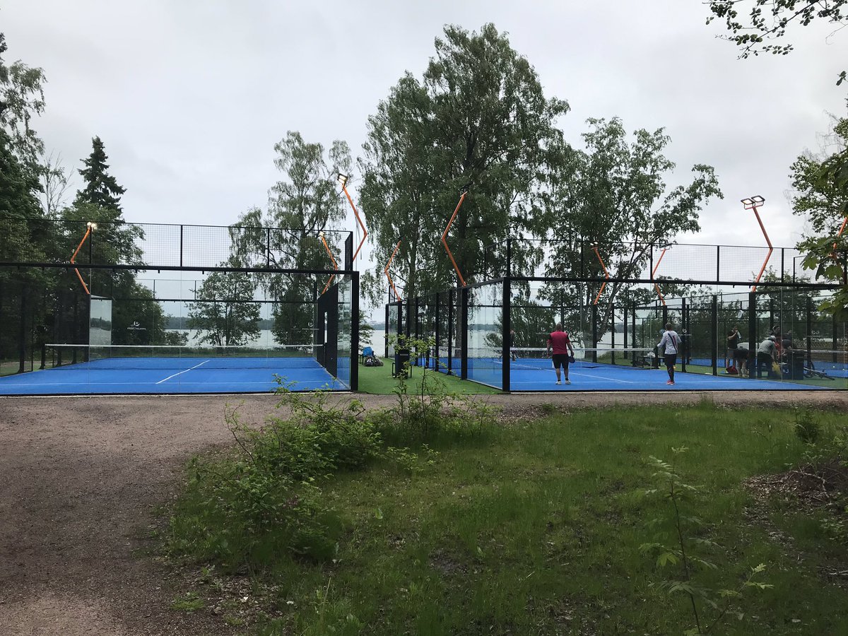 Suomen kaunein Padel-mesta? 👍👌👏#Lauttasaari. @PadelHelsinki