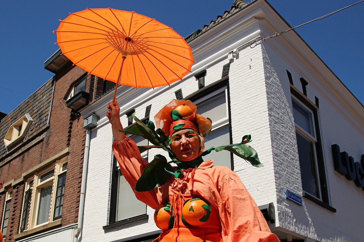 Cultuurmaker en door de coronacrisis in de problemen? Of heeft u juist een creatief idee? Cultuur Platform Woerden heeft Het Lichtpuntje geïntroduceerd. Een subsidie van maximaal €1000,- voor cultuurmakers uit Woerden. Aanvragen voor 10 juni 12:00 uur. bit.ly/37aZTKl