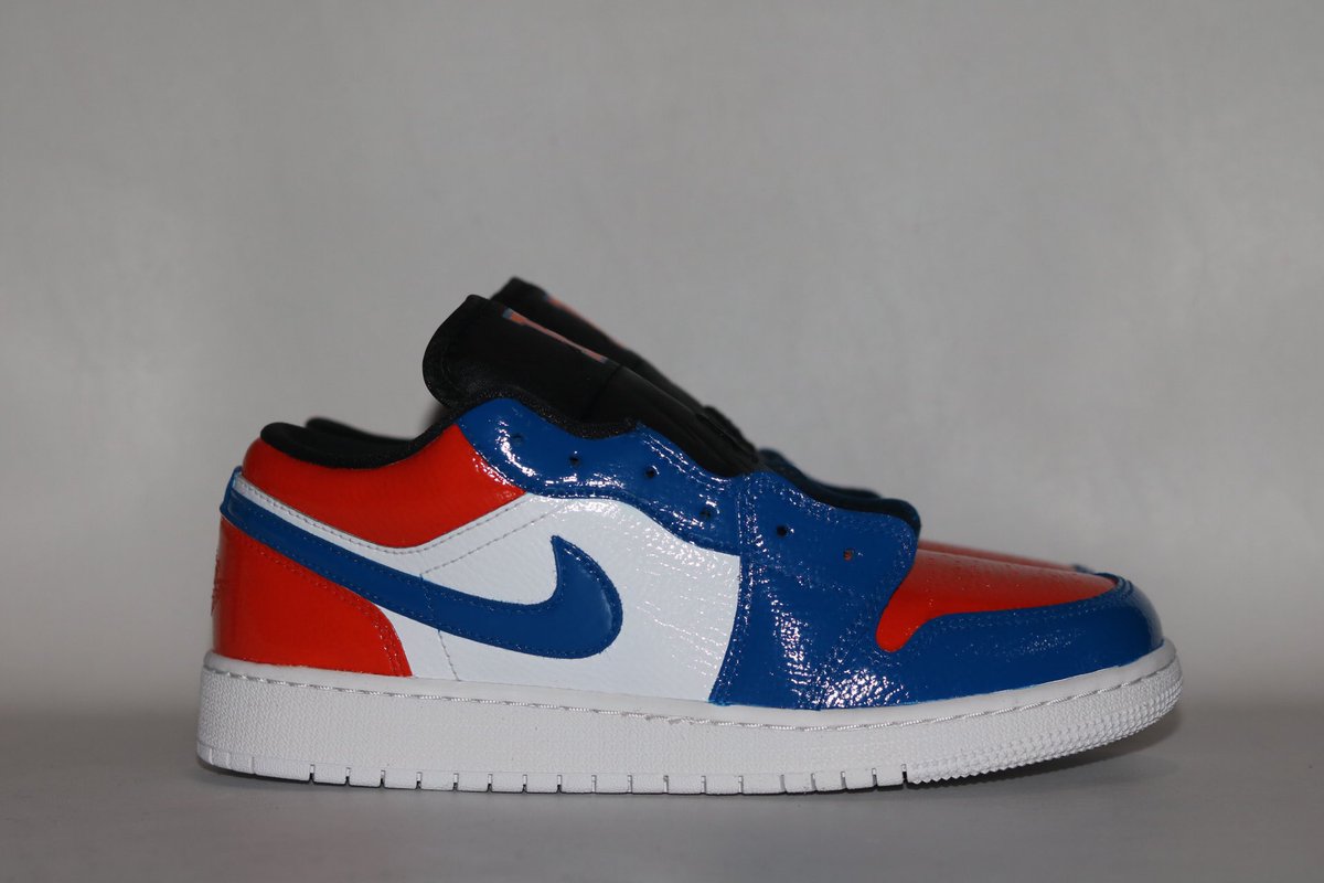 Gator_Kicks's tweet photo. S/O to @gatorpow for allowing us to create a matching pair of Jordan 1 low 🐊 themed kicks with the vintage Block F logo on the tongues‼️#GatorKicks DM to Inquire https://t.co/6yILZistSp