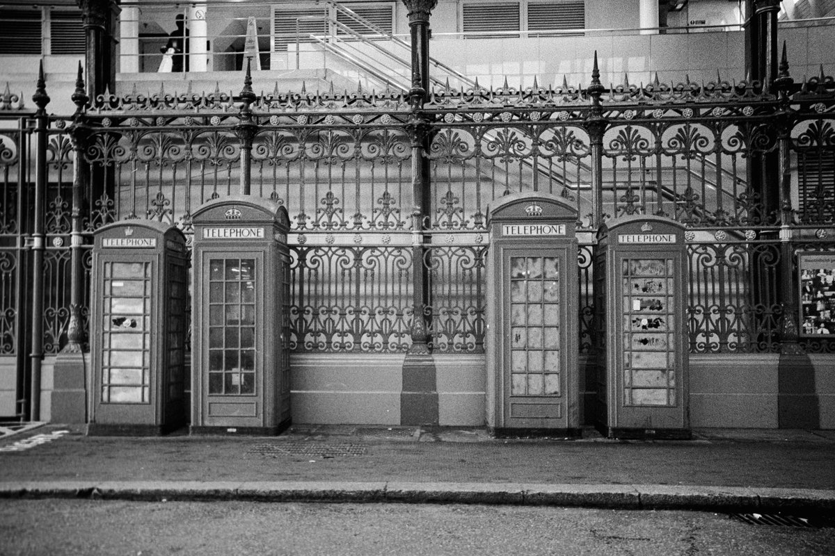 NilsScarbro's tweet photo. Smithfield Market

#Pentax MZ-5, SMC Pentax-FA 28-200mm
HP5+ ISO1600, #Rodinal 1+25 12min

#ilfordphoto #ilfordfilm #ilfordhp5
#blackandwhitephotography
#filmphotography
#believeinfilm
#analogphotography #filmisnotdead #shootitwithfilm https://t.co/uEerbBHHZx