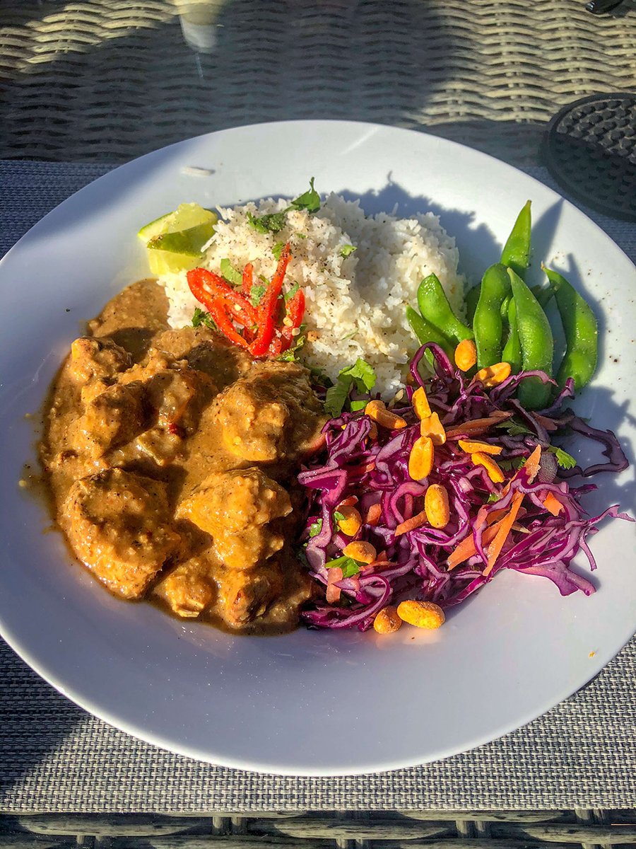 Biffenskitchen's tweet photo. Banging Satay Chicken Curry
https://t.co/HDuGUGpEgi
30 minutes| £1.70 per portion | 21 Ingredients
#simplerecipes #quickrecipes #foodporn #recipes https://t.co/LKkGvvnoxF
