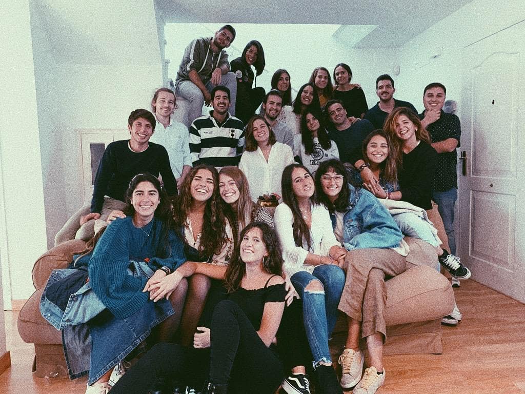ManuGuerrero96_'s tweet photo. Y, ahora que parece que todo ha terminado, sólo pido seguir compartiendo mi camino con ellos. https://t.co/ZI9hX29hhp