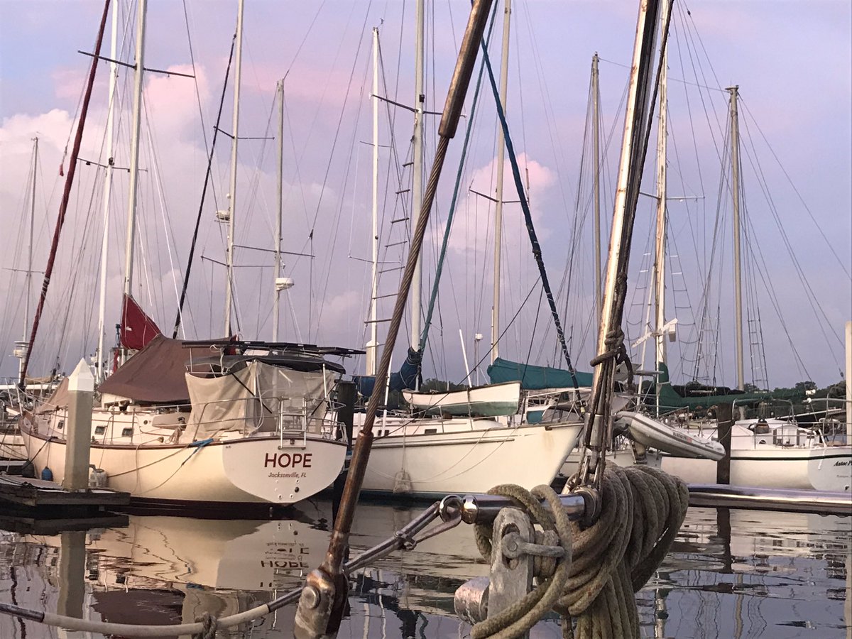 leehunterrsg's tweet image. After the storm #northflorida #summerthunderstorms #ortegariver #marinalife #liveaboardlove #tropicalweather