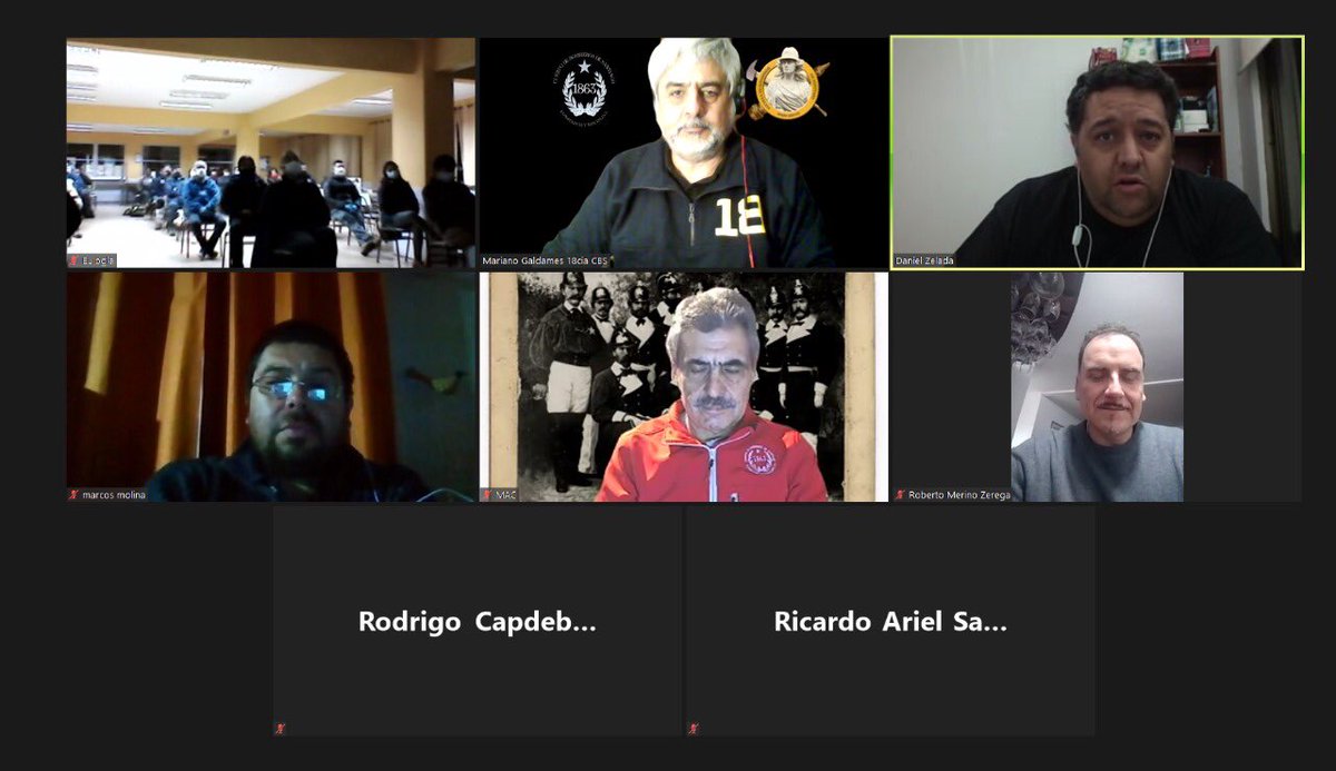 Cuerpo de Bomberos de Santiago tweet media