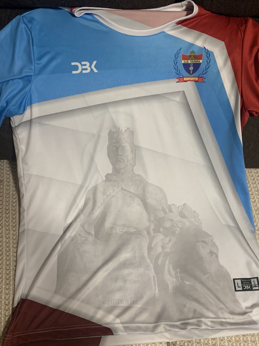 Tenemos que dar las gracias a @DBKShopES por las camisetas que nos ha diseñado 

¡INCREÍBLE! 😍