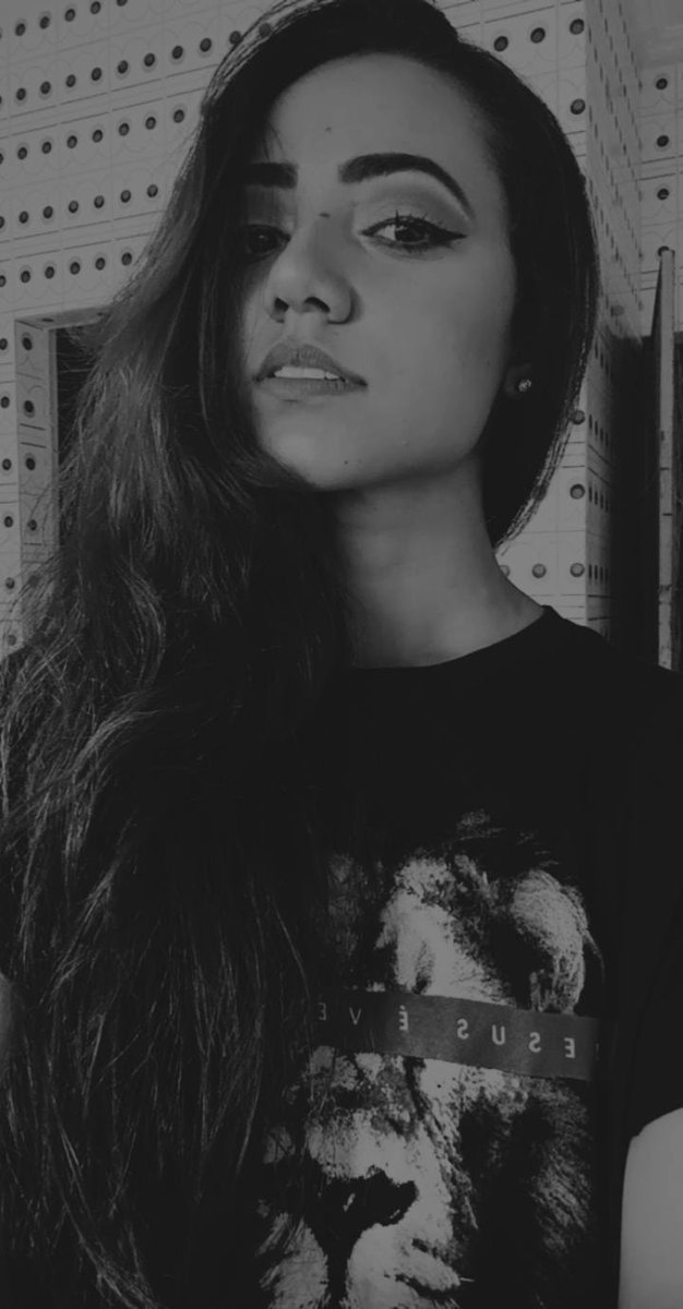 Gabiiiipassos's tweet photo. saudade dessa produção! por: mim 🖤🖤🖤 https://t.co/hvBN1fWptv