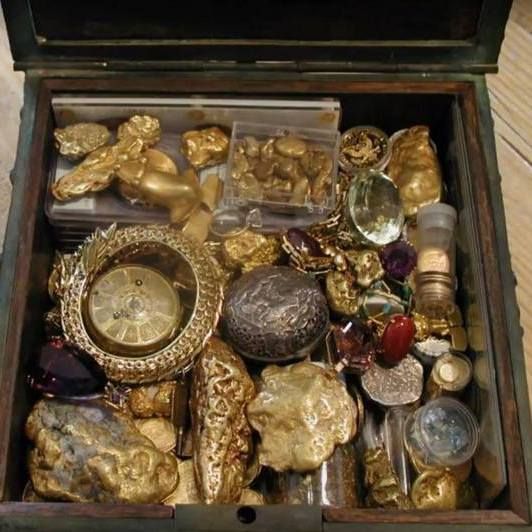ftapon's tweet photo. Forrest Fenn's #Treasure has been FOUND after being hidden 10 years in the Rocky Mountains!
I recorded most of today's #WanderLearn podcast before the discovery.
I added a new update at the end of the #podcast.
https://t.co/G97X5ykJ1N
#forrestfenn https://t.co/XM4RJsKJdR