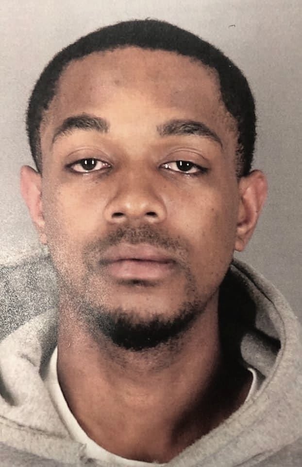 MariettaDaviz's tweet photo. Amber Alert: Nathan Robert's is on the run after breaking into his ex-girlfriend's home, shooting her &amp; kidnapping her son Jason Roberts, 7 months old.
Last seen in a Gold Jeep Cherokee.
#PortArthur, #Texas #AMBERAlert https://t.co/35bZc0uA0J https://t.co/bTwgHq1scb